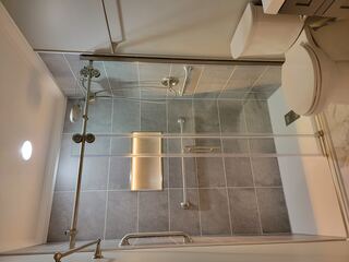 Lighting and Accessories option for Bathroom Remodeling