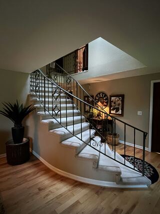 Havenside Indoor Handrail Installation project example 2 in a stairs and hallways