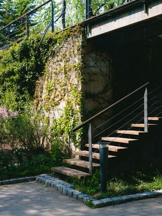 Havenside Outdoor Steps and Stair Repair project example 2 in an exterior and curb